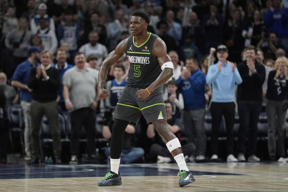 吉鲁在一次 吉鲁在一次